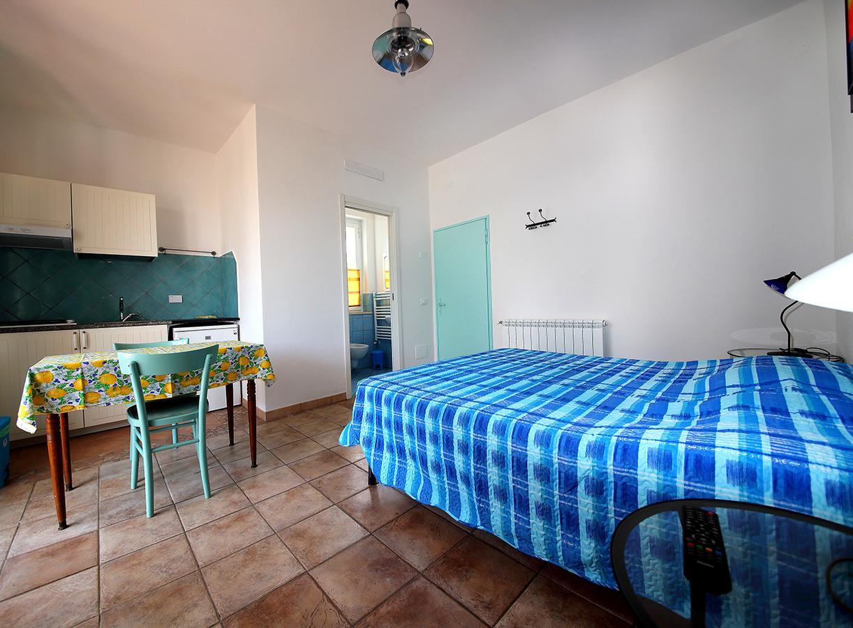 Casa Balena Bianca Apartment Lacona Ngoại thất bức ảnh