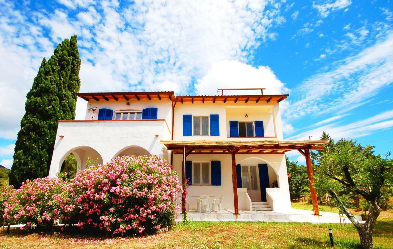 Casa Balena Bianca Apartment Lacona Ngoại thất bức ảnh